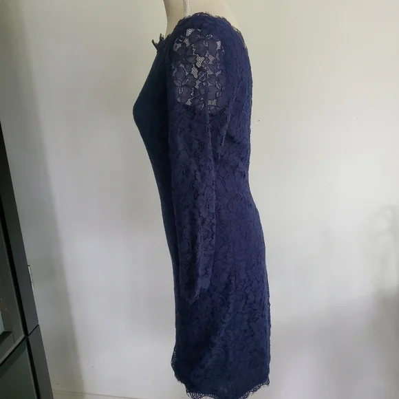 LAST CHANCE - Diane Von Furstenberg "Zarita" Navy Lace Zip Dress - Picture 5 of 12